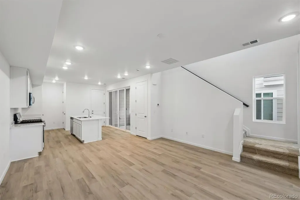 24171 E 30th Place Aurora CO 80019