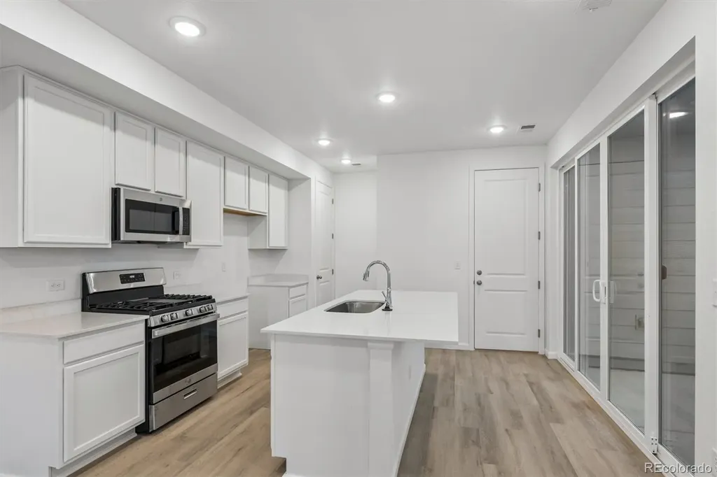 24171 E 30th Place Aurora CO 80019