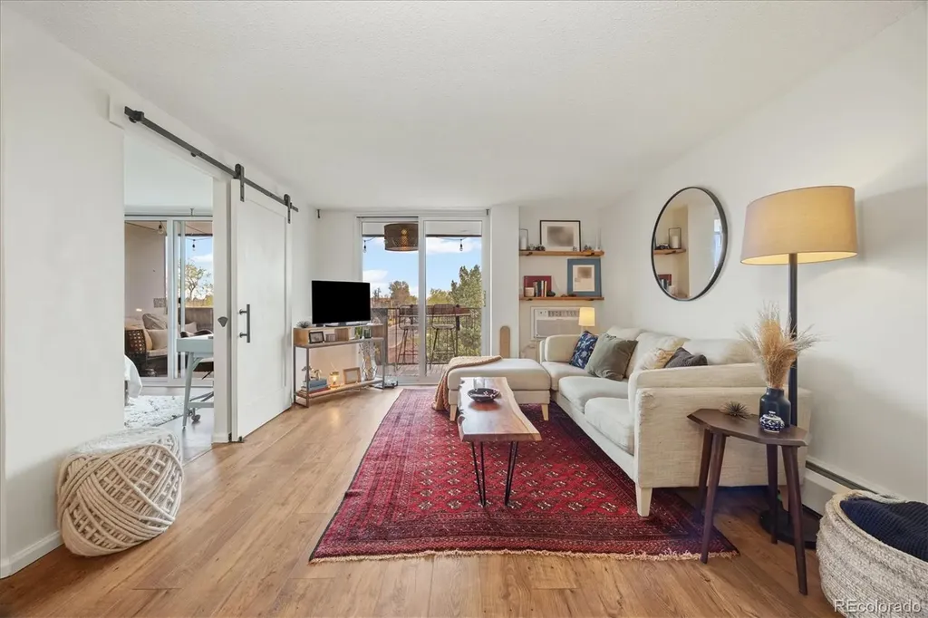 799 Dahlia Street Denver CO 80220