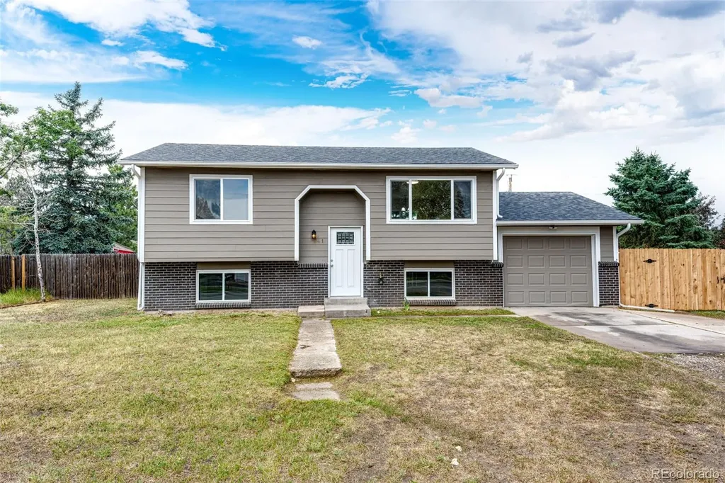 841 S Elbert Street Elizabeth CO 80107