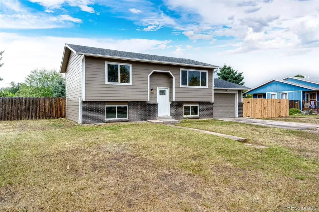 841 S Elbert Street Elizabeth CO 80107