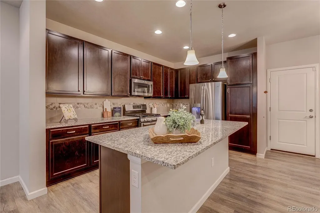 560 E Dry Creek Place Littleton CO 80122