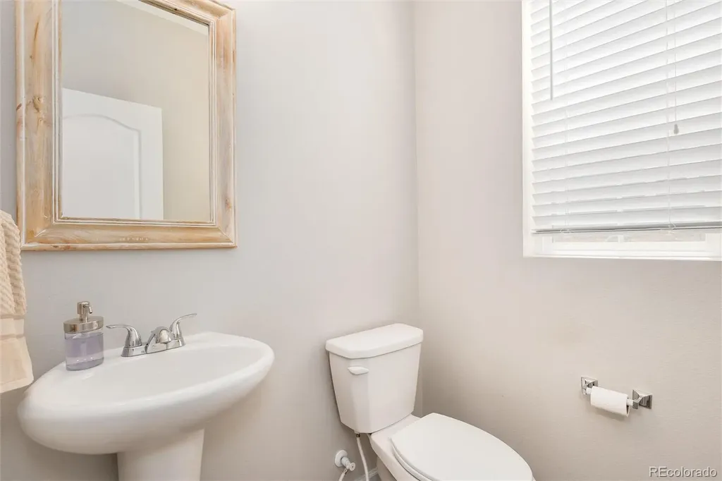 6156 S Harvest Court Aurora CO 80016