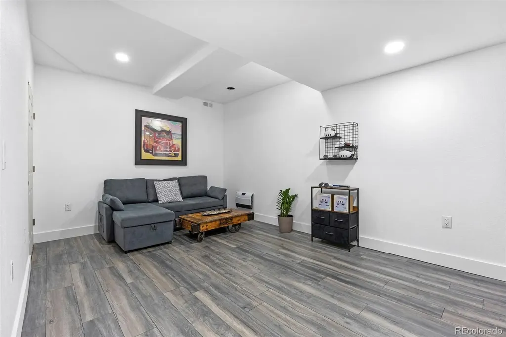 7963 S Valleyhead Way Aurora CO 80016