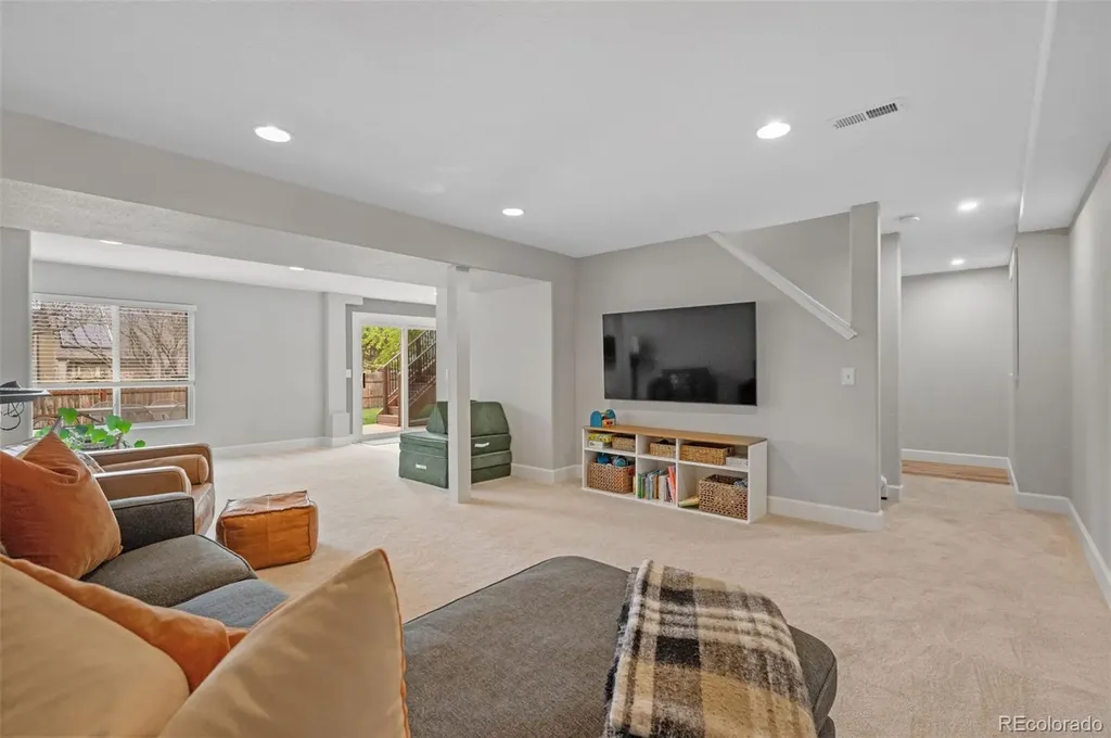 9272 S Crestmore Way Highlands Ranch CO 80126