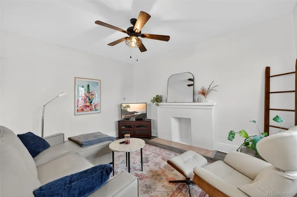 3042 W 38th Avenue Denver CO 80211