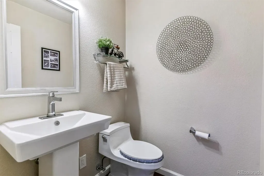 9109 Ironwood Way Highlands Ranch CO 80129