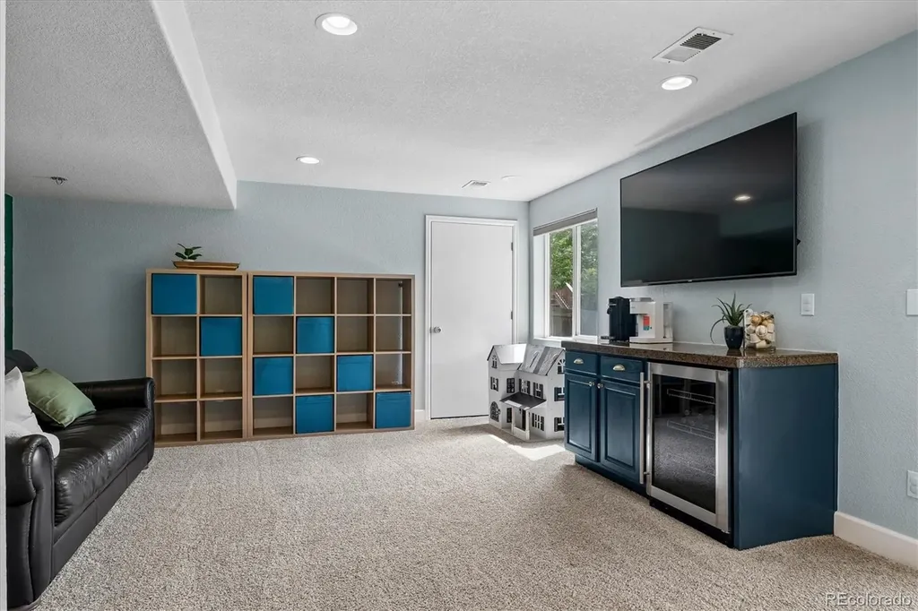 8183 Eagleview Drive Littleton CO 80125