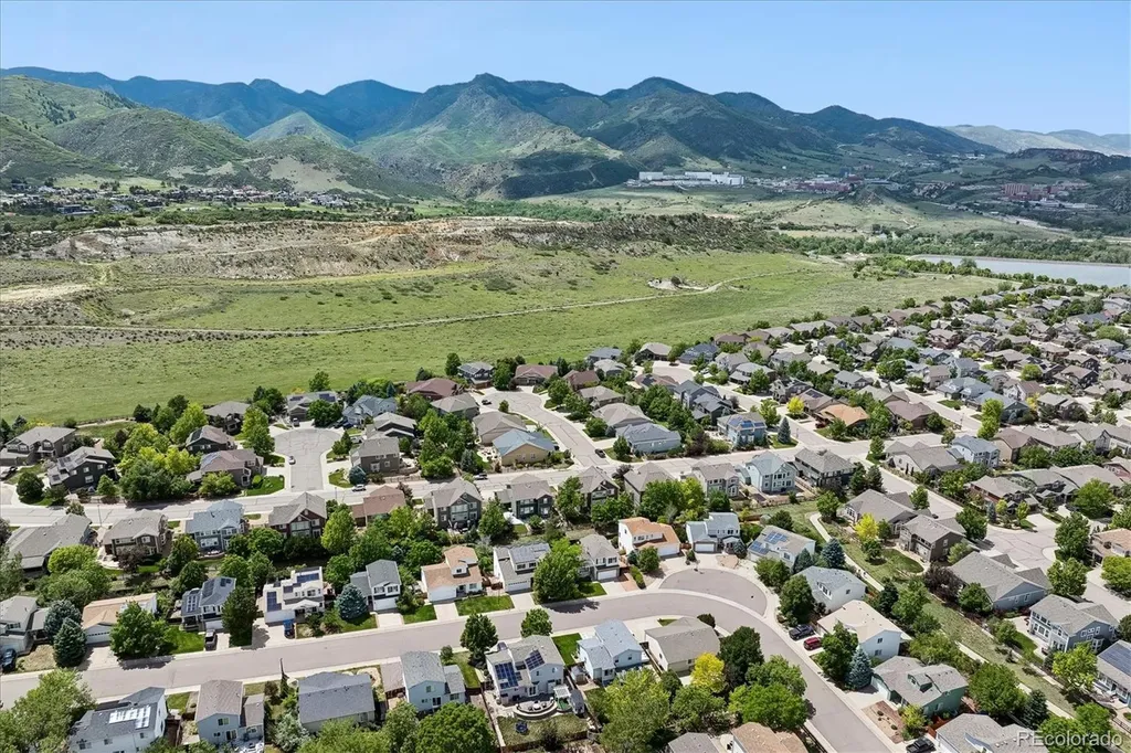 8183 Eagleview Drive Littleton CO 80125
