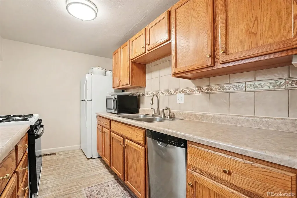105 Via San Miguel Manitou Springs CO 80829