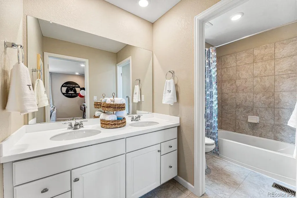3263 N Catawba Way Aurora CO 80019
