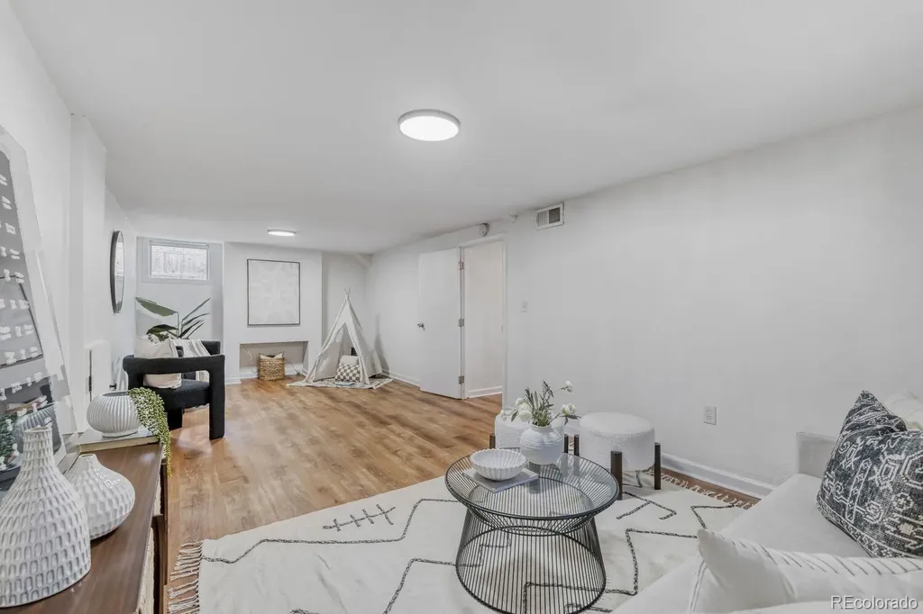 4325 Osage Street Denver CO 80211