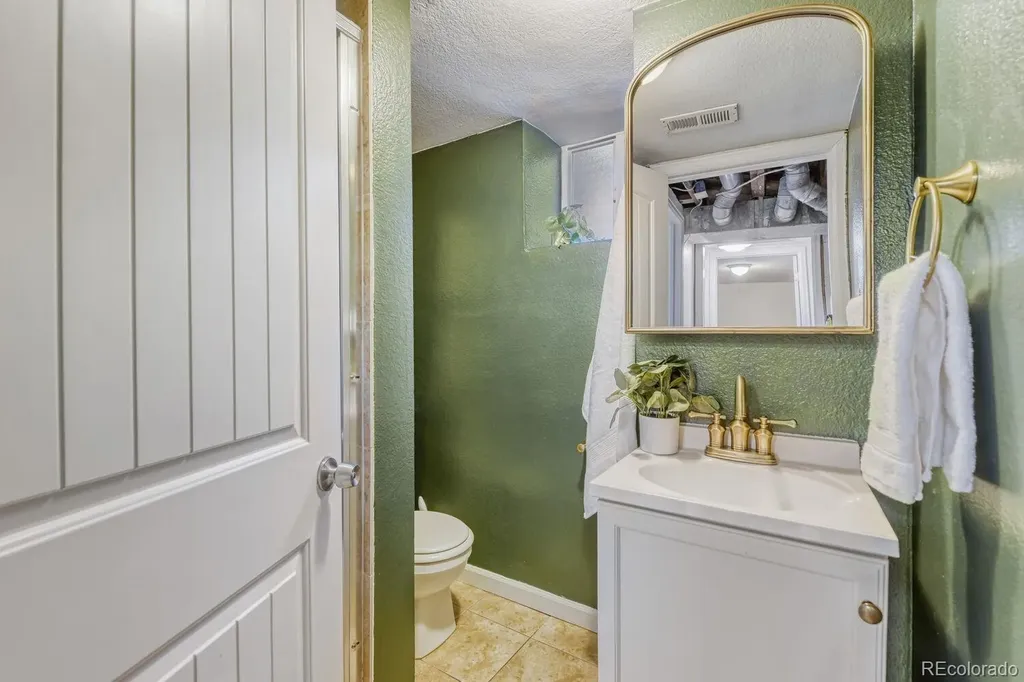 4325 Osage Street Denver CO 80211