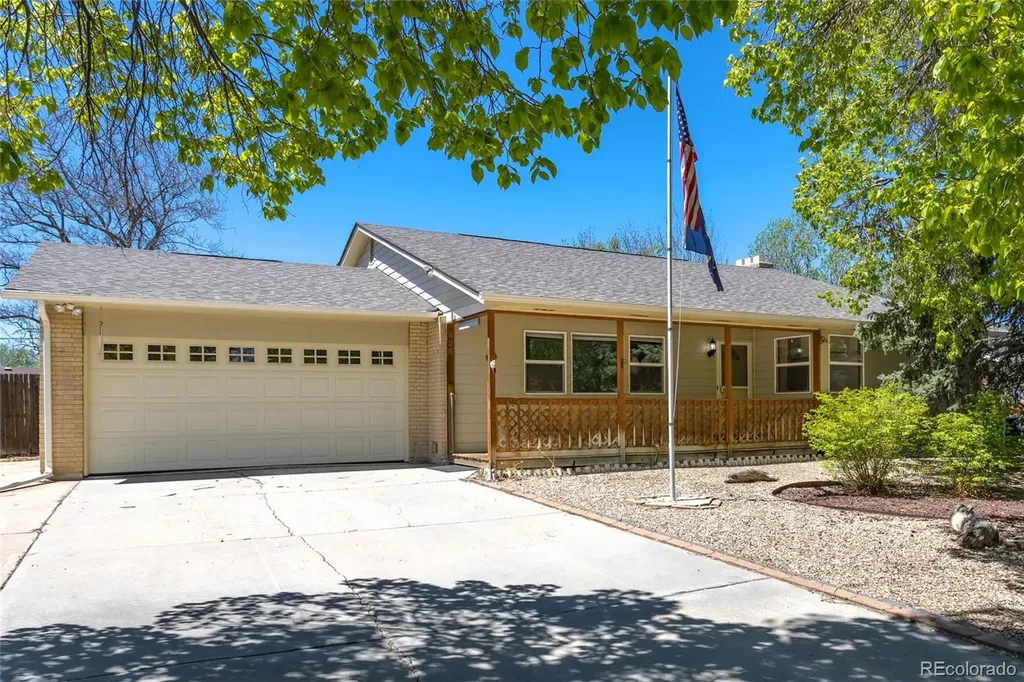 425 S Uvalda Circle Aurora CO 80012