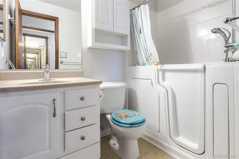 425 S Uvalda Circle Aurora CO 80012