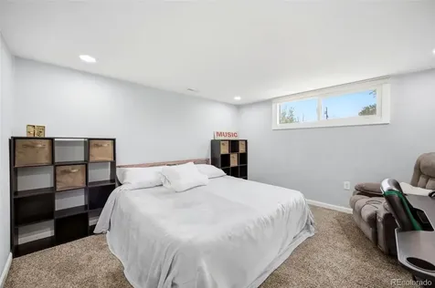 1800 S Vrain Street Denver CO 80219