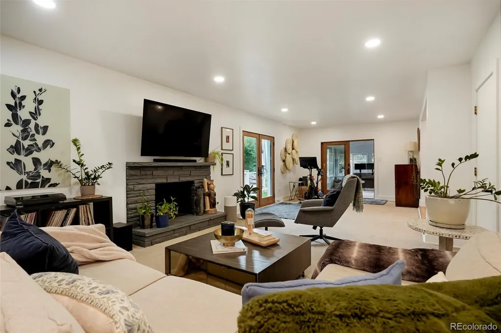 5934 Swadley Court Arvada CO 80004