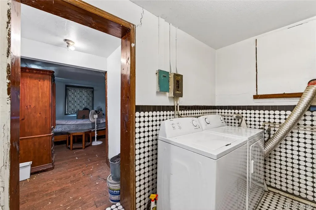 2455 Eaton Street Denver CO 80214