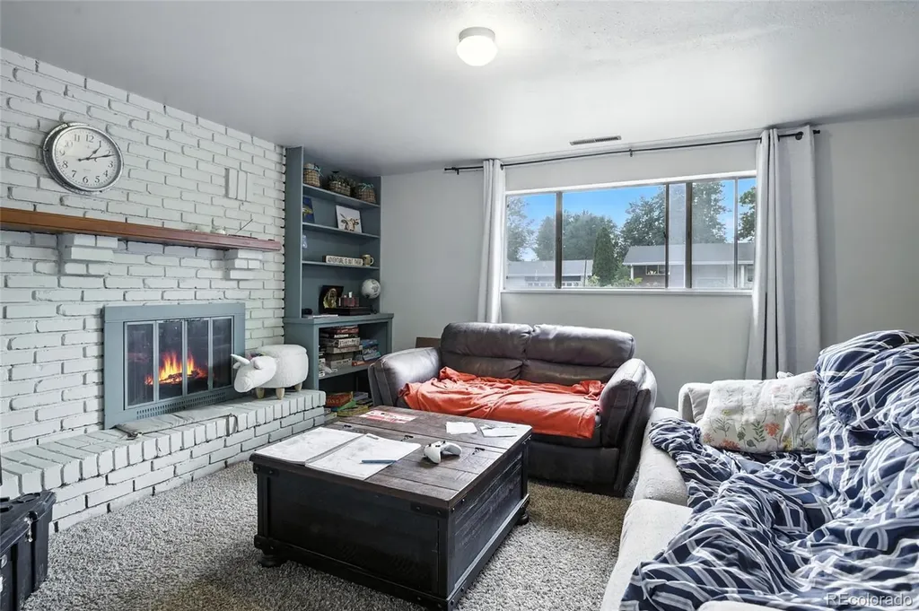 1239 Martin Drive Colorado Springs CO 80915