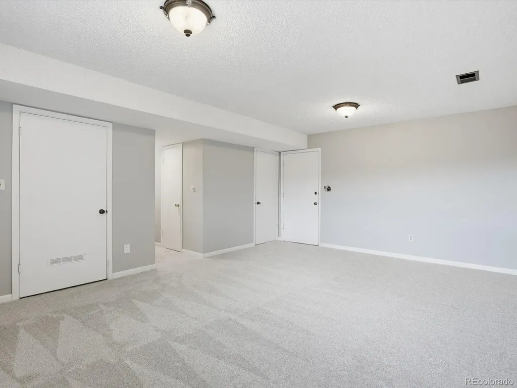 7493 W Cedar Circle Lakewood CO 80226
