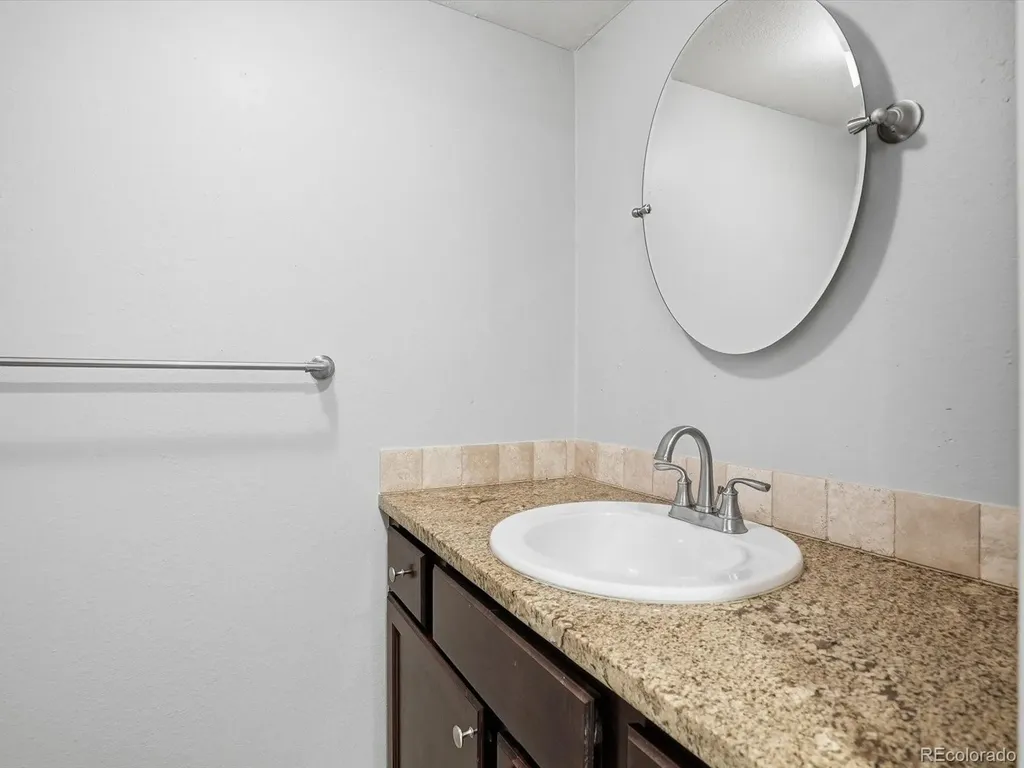 7493 W Cedar Circle Lakewood CO 80226