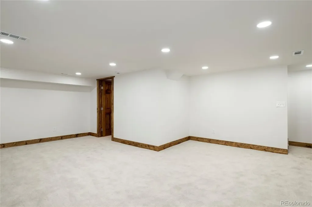 900 Tallaqua Drive Grand Lake CO 80447