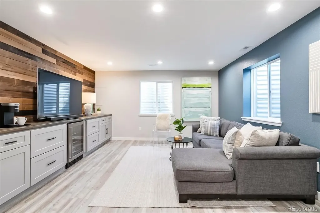 9330 Dunraven Street Arvada CO 80007