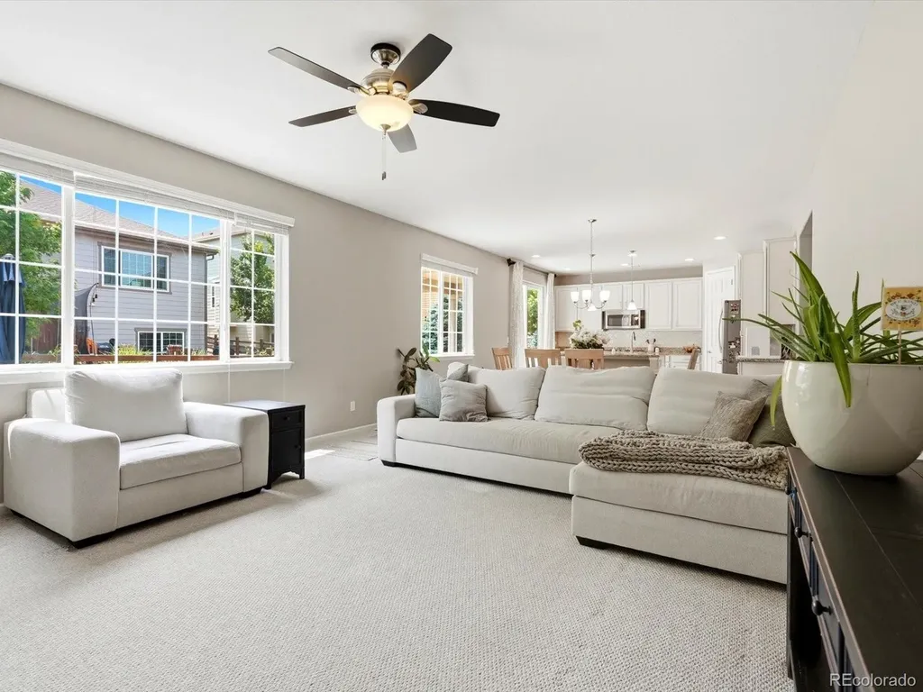21560 E Union Place Aurora CO 80015