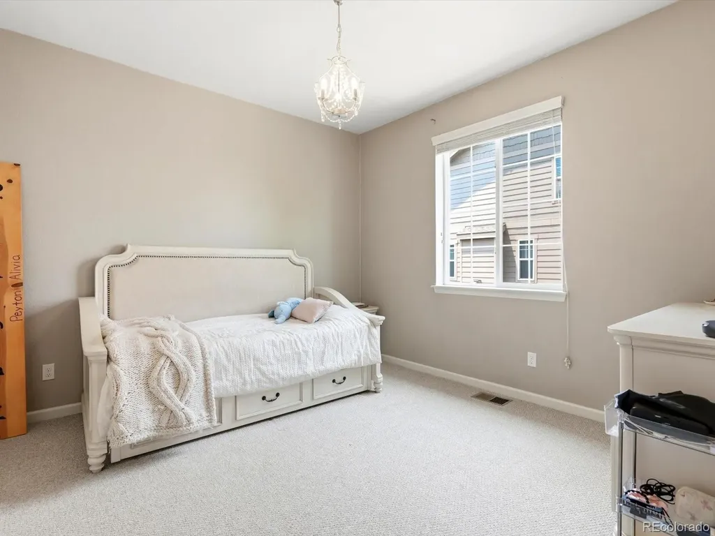 21560 E Union Place Aurora CO 80015