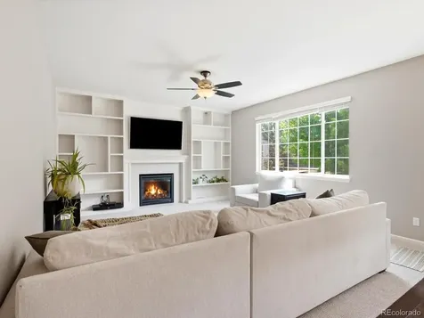21560 E Union Place Aurora CO 80015