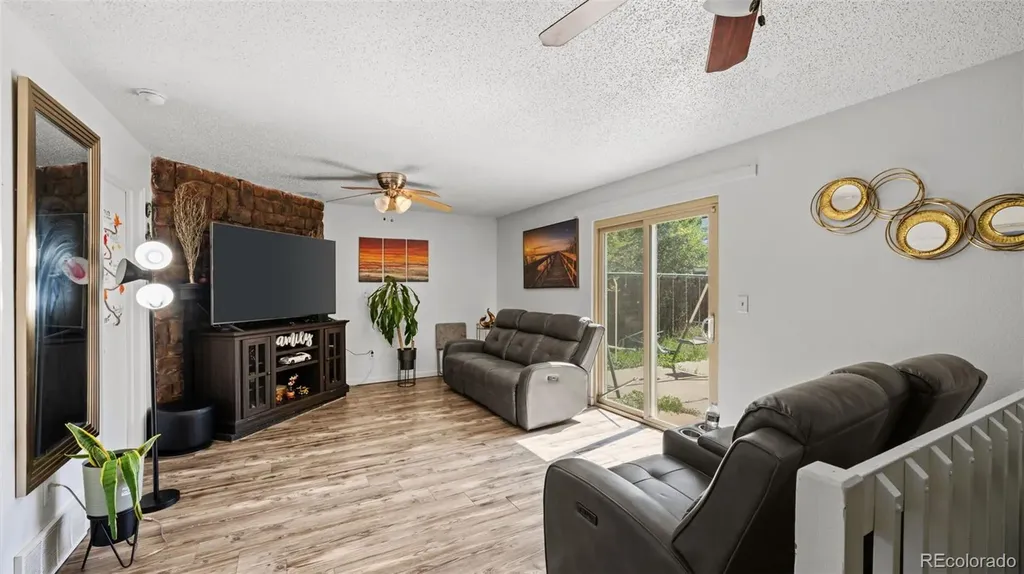 3433 Hunterwood Drive Colorado Springs CO 80916