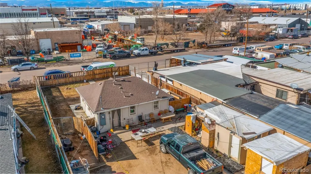5322 Lincoln Street Denver CO 80216