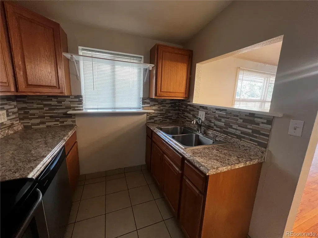 1932 Dallas Street Aurora CO 80010