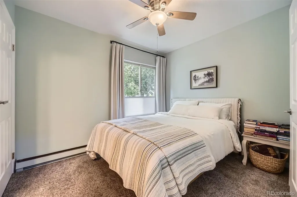 2437 S Victor Street Aurora CO 80014