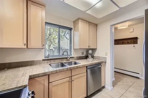 2437 S Victor Street Aurora CO 80014