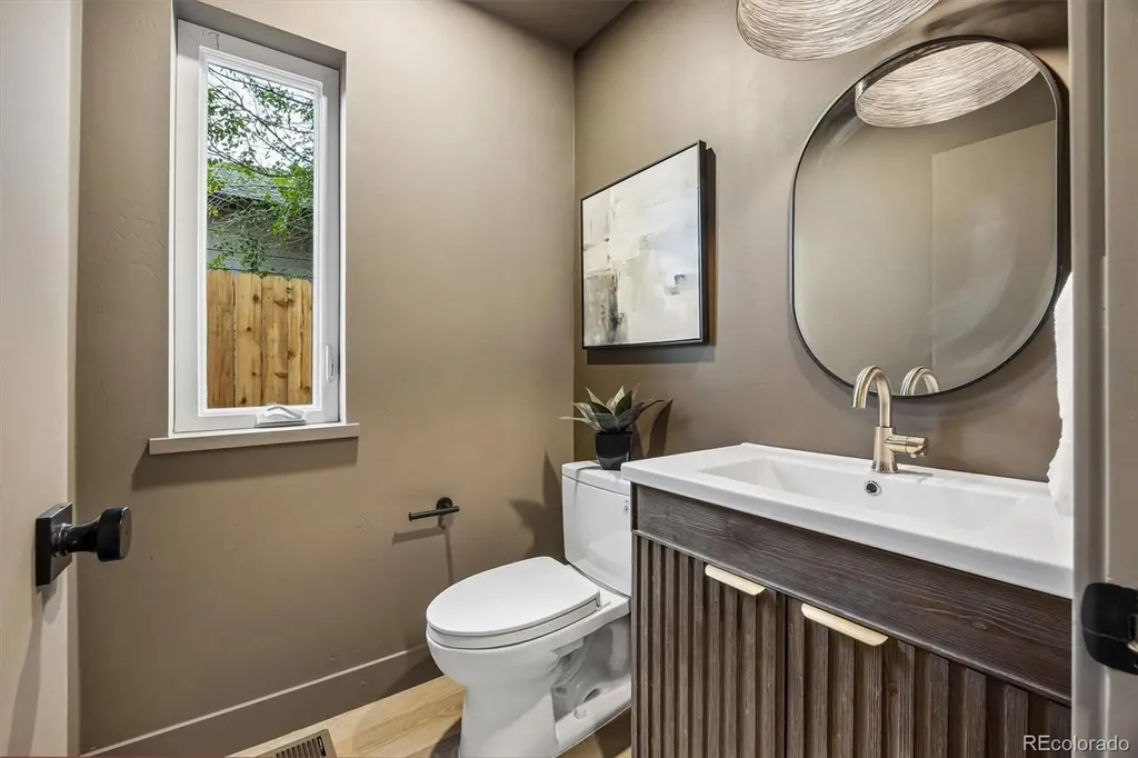 2365 S Cherokee Street Denver CO 80223