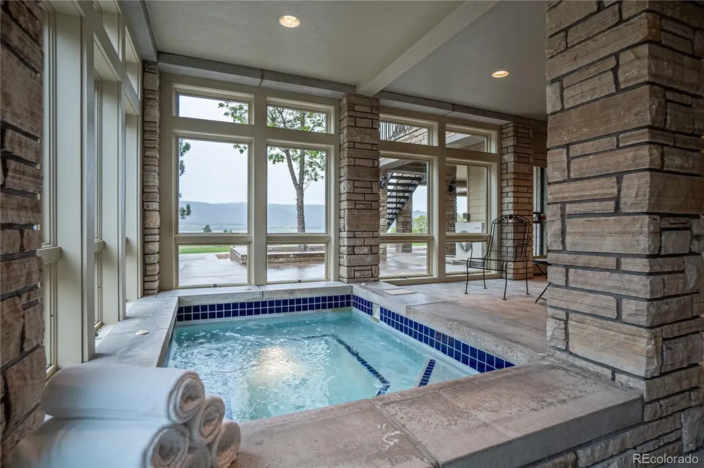 3282 Tomah Road Larkspur CO 80118