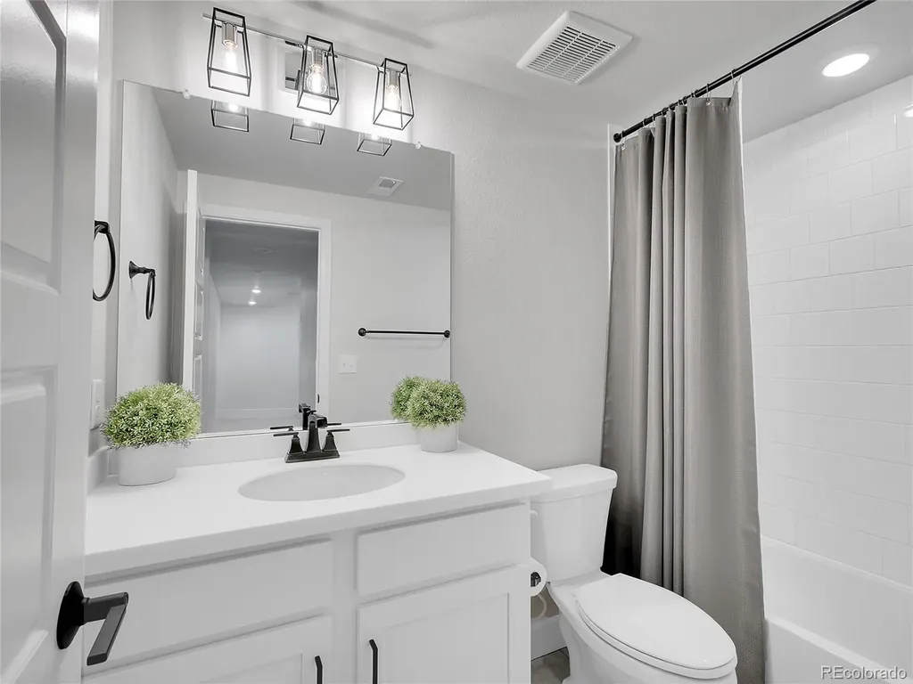 6906 Oak Canyon Circle Castle Pines CO 80108