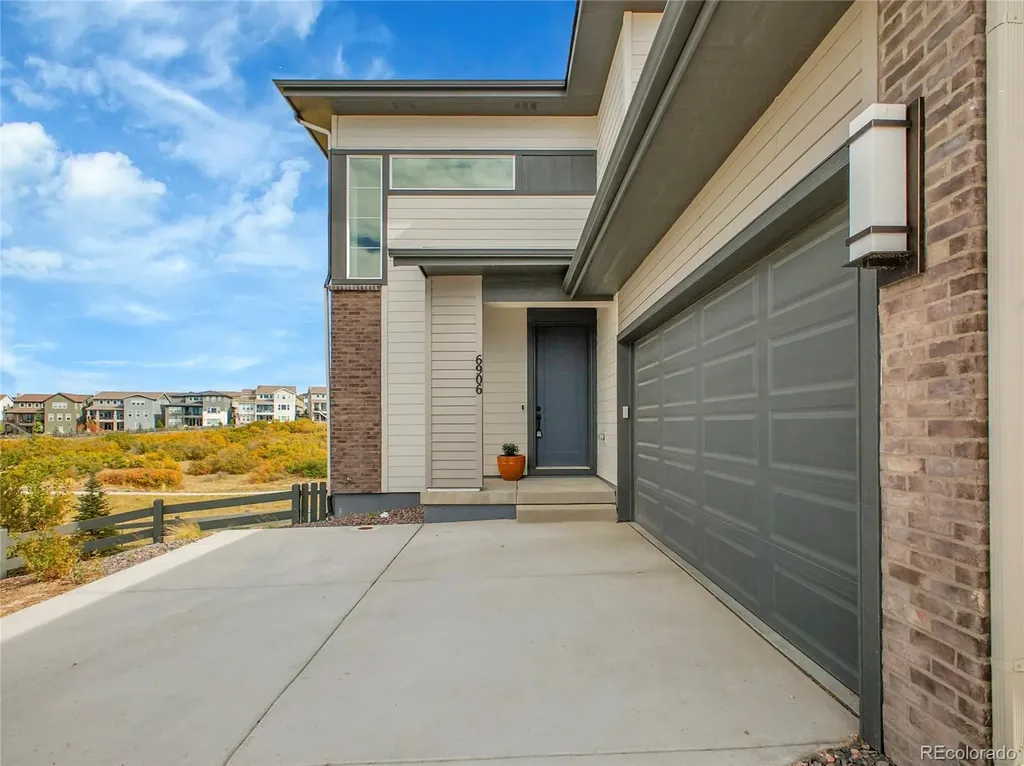 6906 Oak Canyon Circle Castle Pines CO 80108