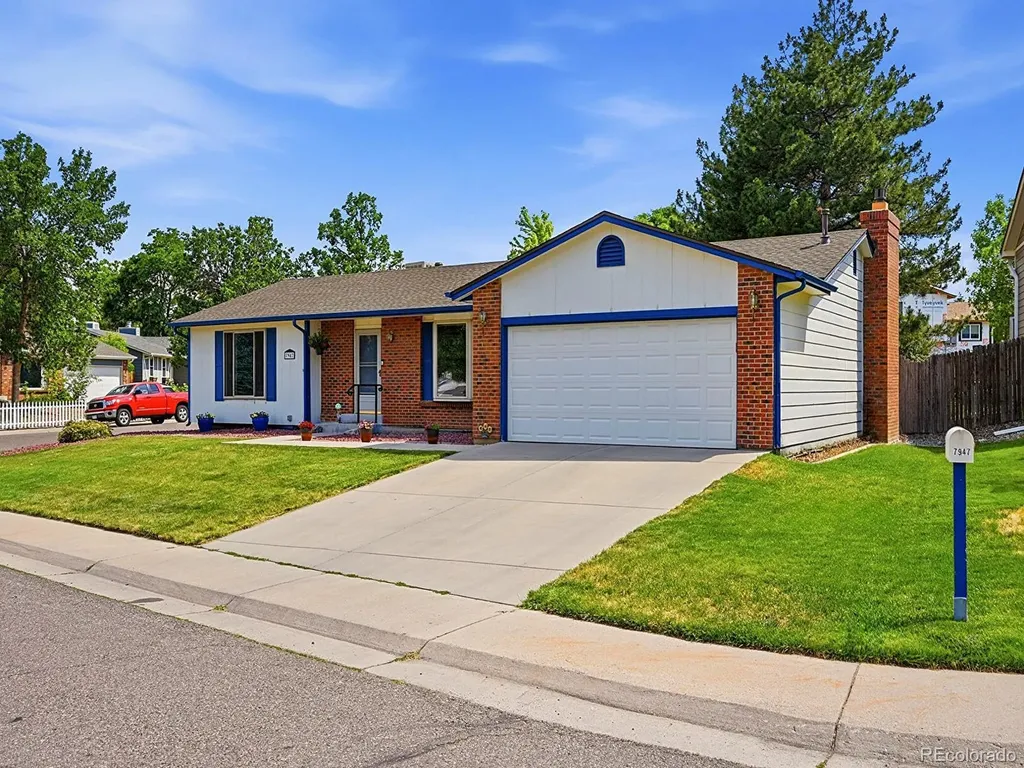 7947 S Flower Court Littleton CO 80128