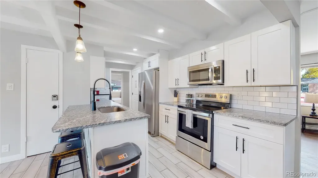 3067 S Holly Place Denver CO 80222