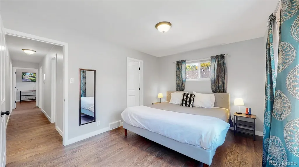 3067 S Holly Place Denver CO 80222
