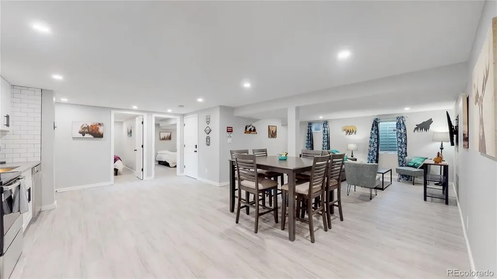 3067 S Holly Place Denver CO 80222