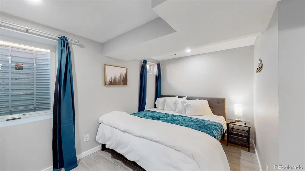 3067 S Holly Place Denver CO 80222