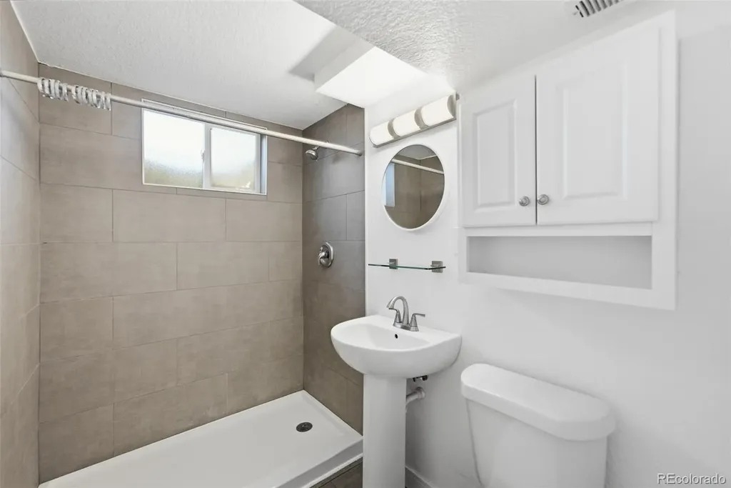 8325 Oakwood Street Westminster CO 80031