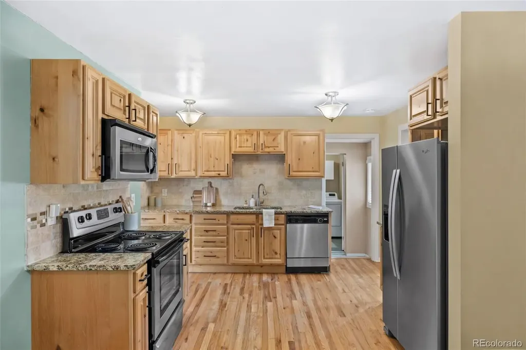 2631 S Newton Street Denver CO 80219
