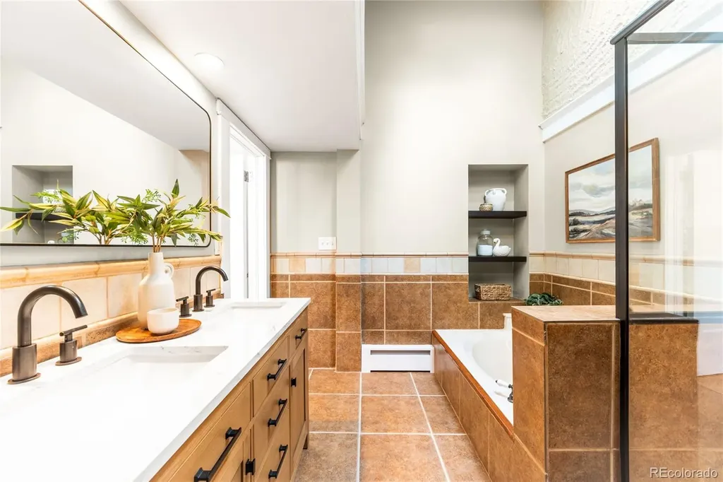 622 Cook Street Denver CO 80206