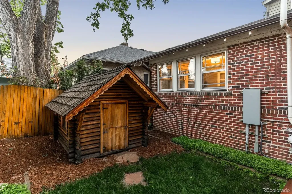622 Cook Street Denver CO 80206