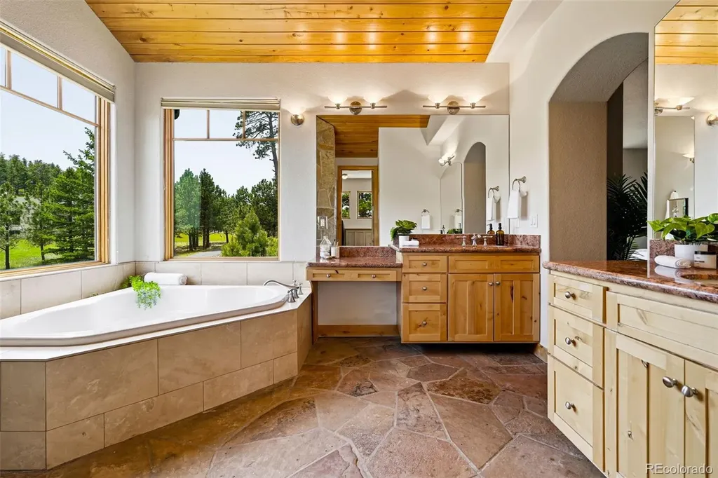 1543 Copper Rose Drive Golden CO 80401