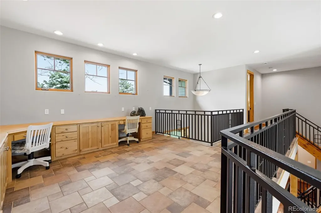 1543 Copper Rose Drive Golden CO 80401